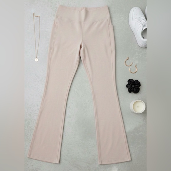 🆕 Yoga Fitness - Cream/Nude Pink Workout Athletic Flare Leggings/Pants w/Pockets - Picture 2 of 7